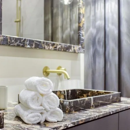 Stunning Near Avenue Liberdade Апартаменти Лісабон