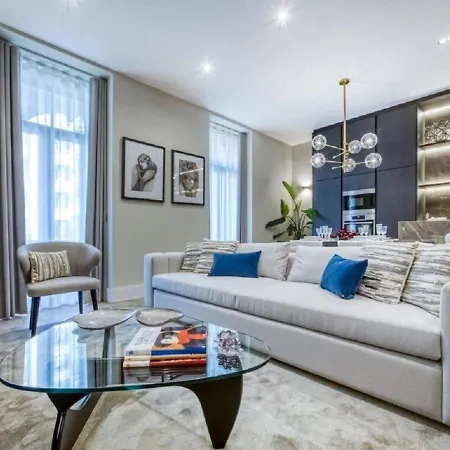 Stunning Near Avenue Liberdade